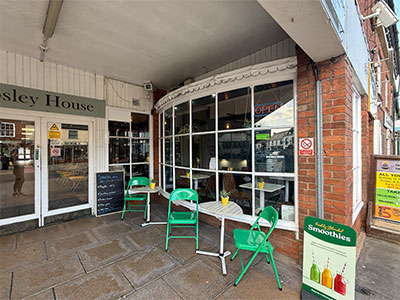 cafe vegan bassett